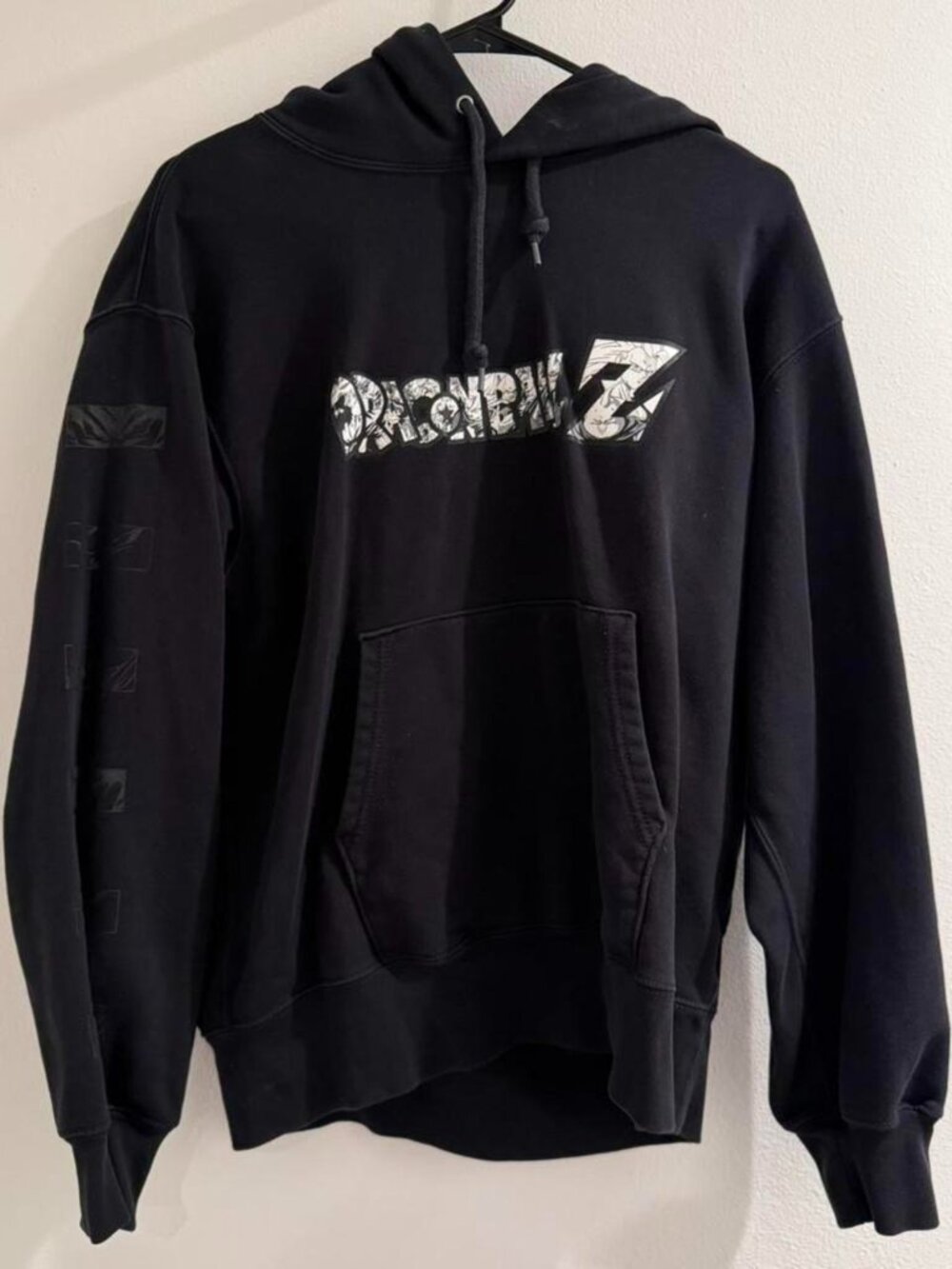 UNIQLO Men's Dragon Ball Z Black Hoodie